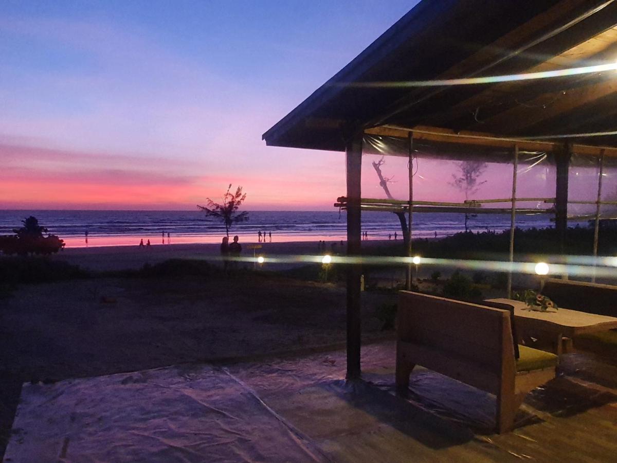 Love Temple Beach Resort 阿姆波尔 外观 照片