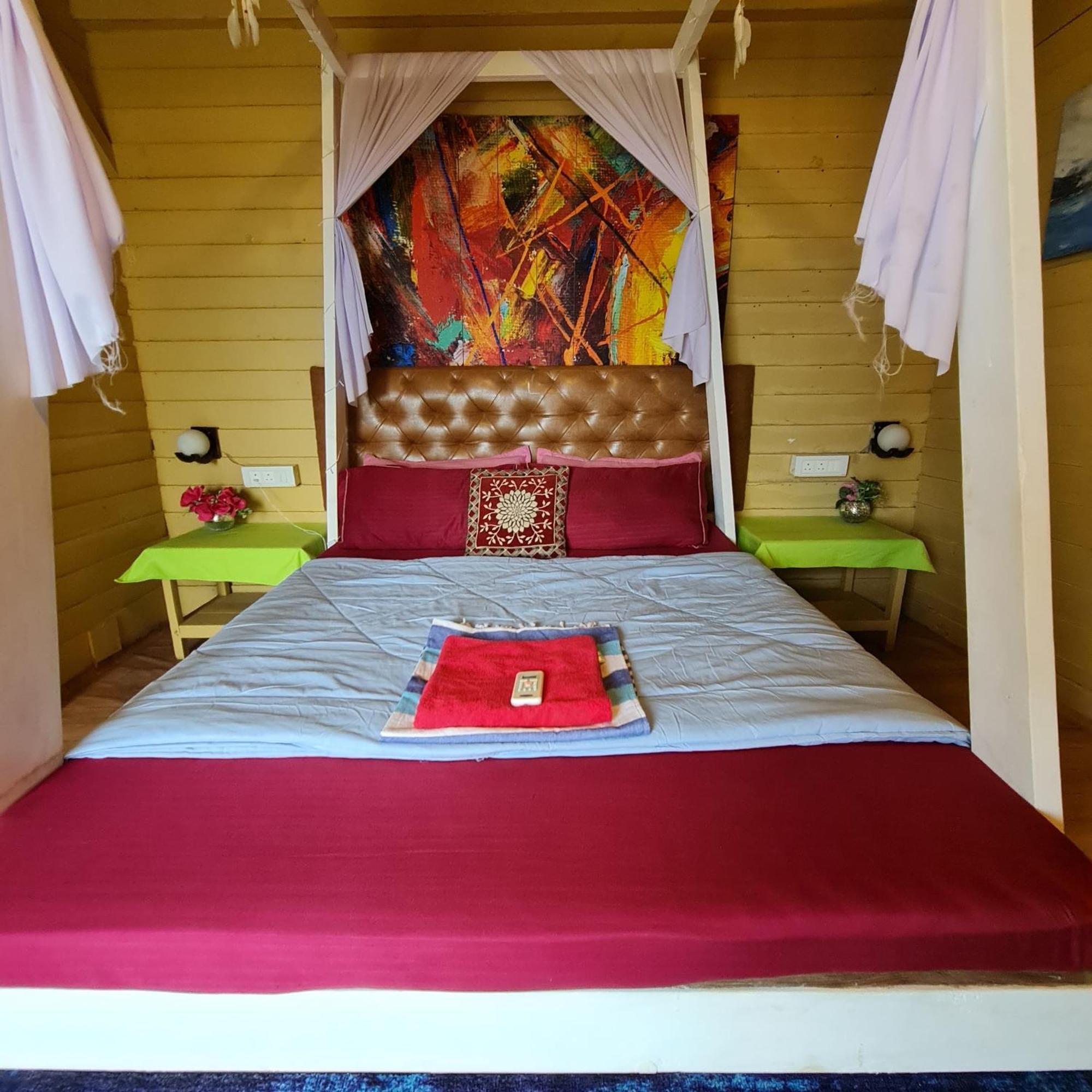 Love Temple Beach Resort 阿姆波尔 外观 照片